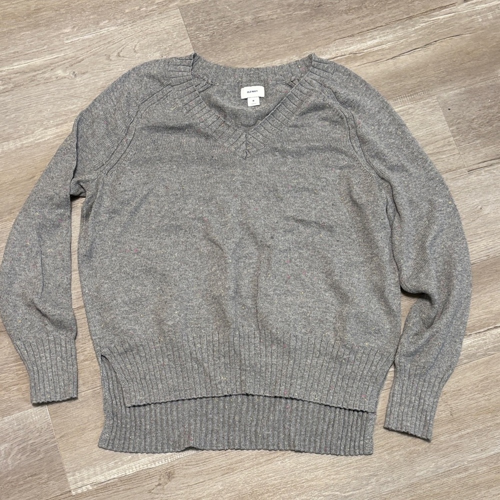 Old Navy Gray V-Neck Sweater